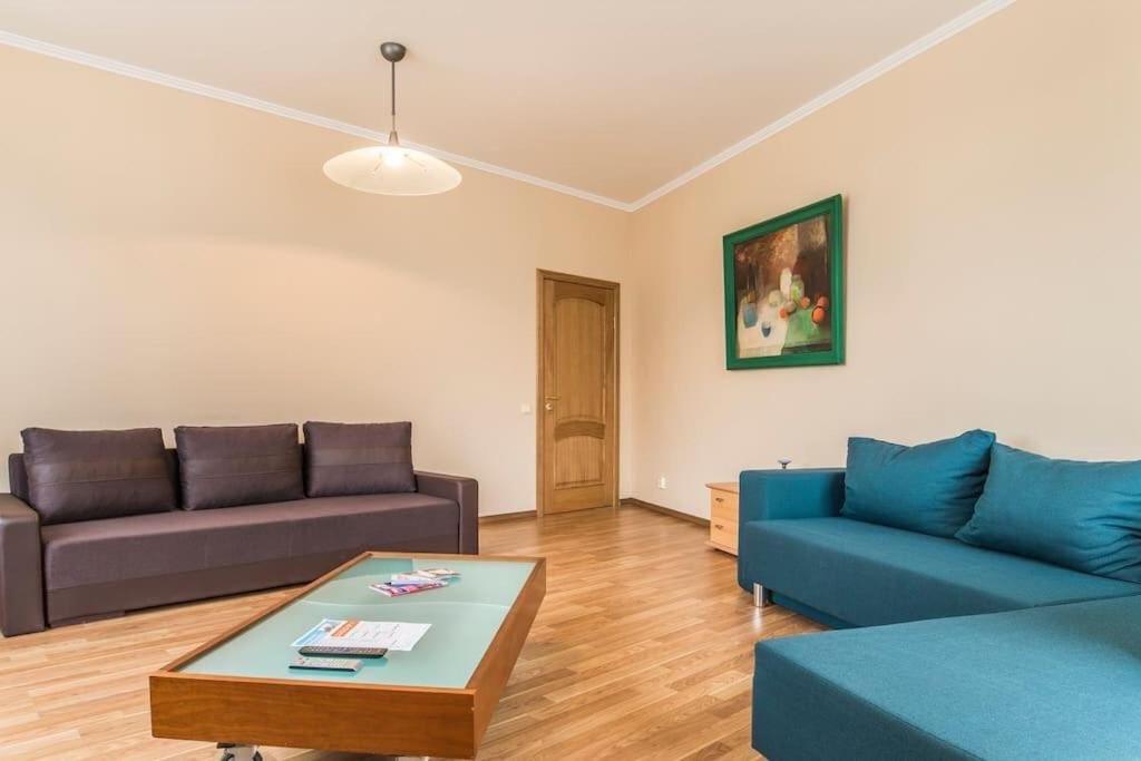 Old Town Apartment Next To Saint Peter'S Church รีกา ภายนอก รูปภาพ