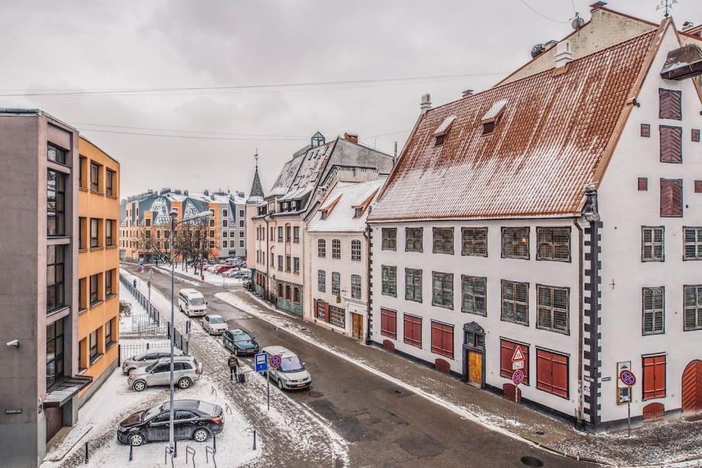 Old Town Apartment Next To Saint Peter'S Church รีกา ภายนอก รูปภาพ